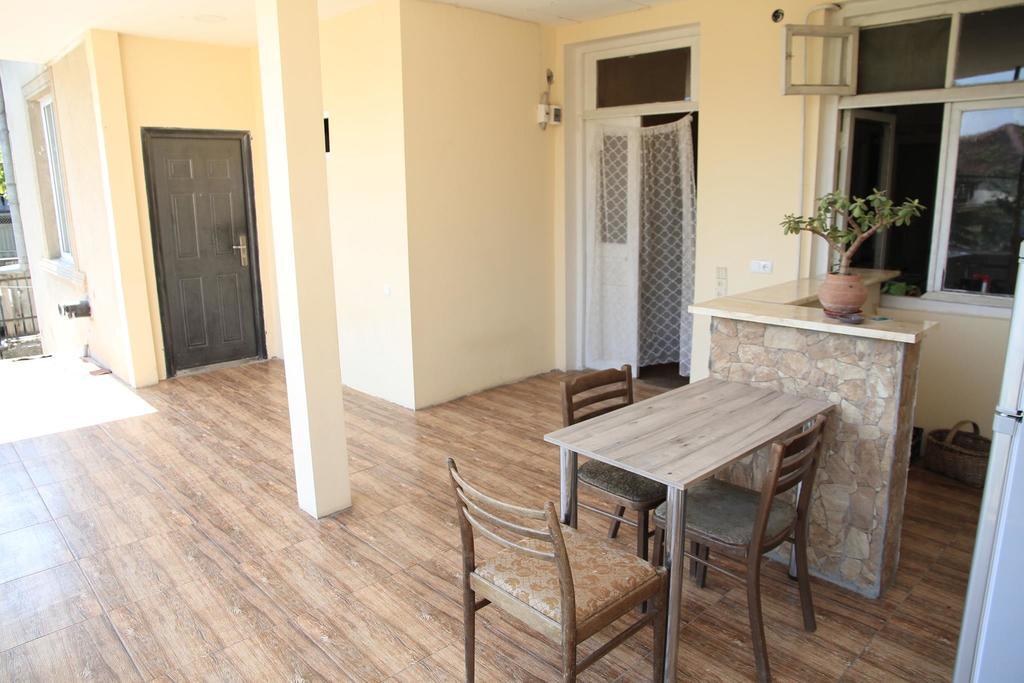 Guest House Ebralidze Mtsʼkhetʼa Esterno foto