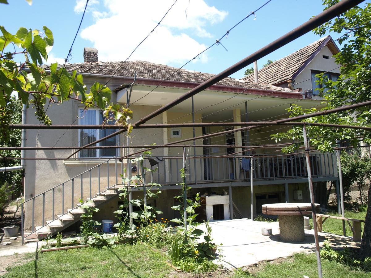 Guest House Ebralidze Mtsʼkhetʼa Esterno foto