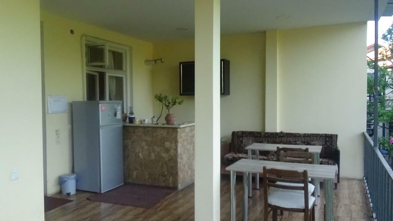 Guest House Ebralidze Mtsʼkhetʼa Esterno foto
